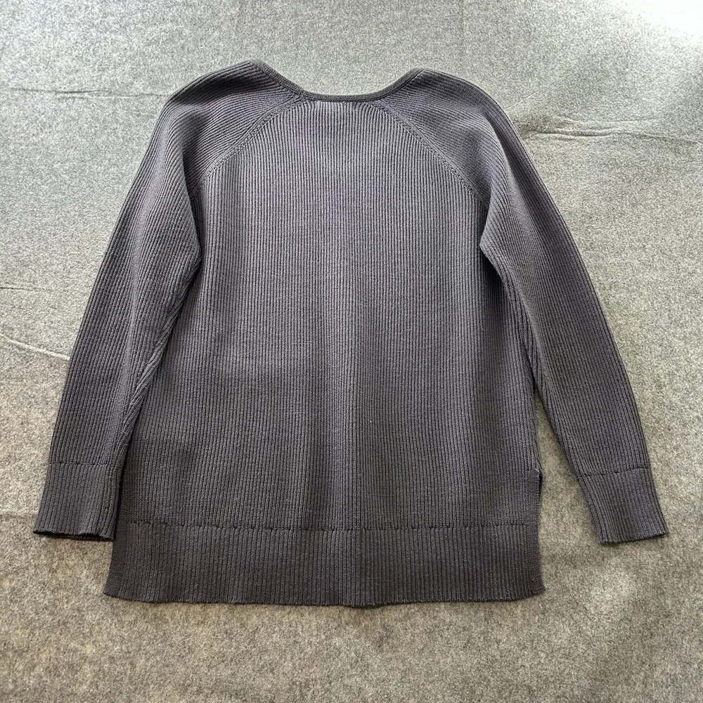 ATHLETA Sweater Small Hanover Merino Wool Blend V-Neck Knit Purple Winter